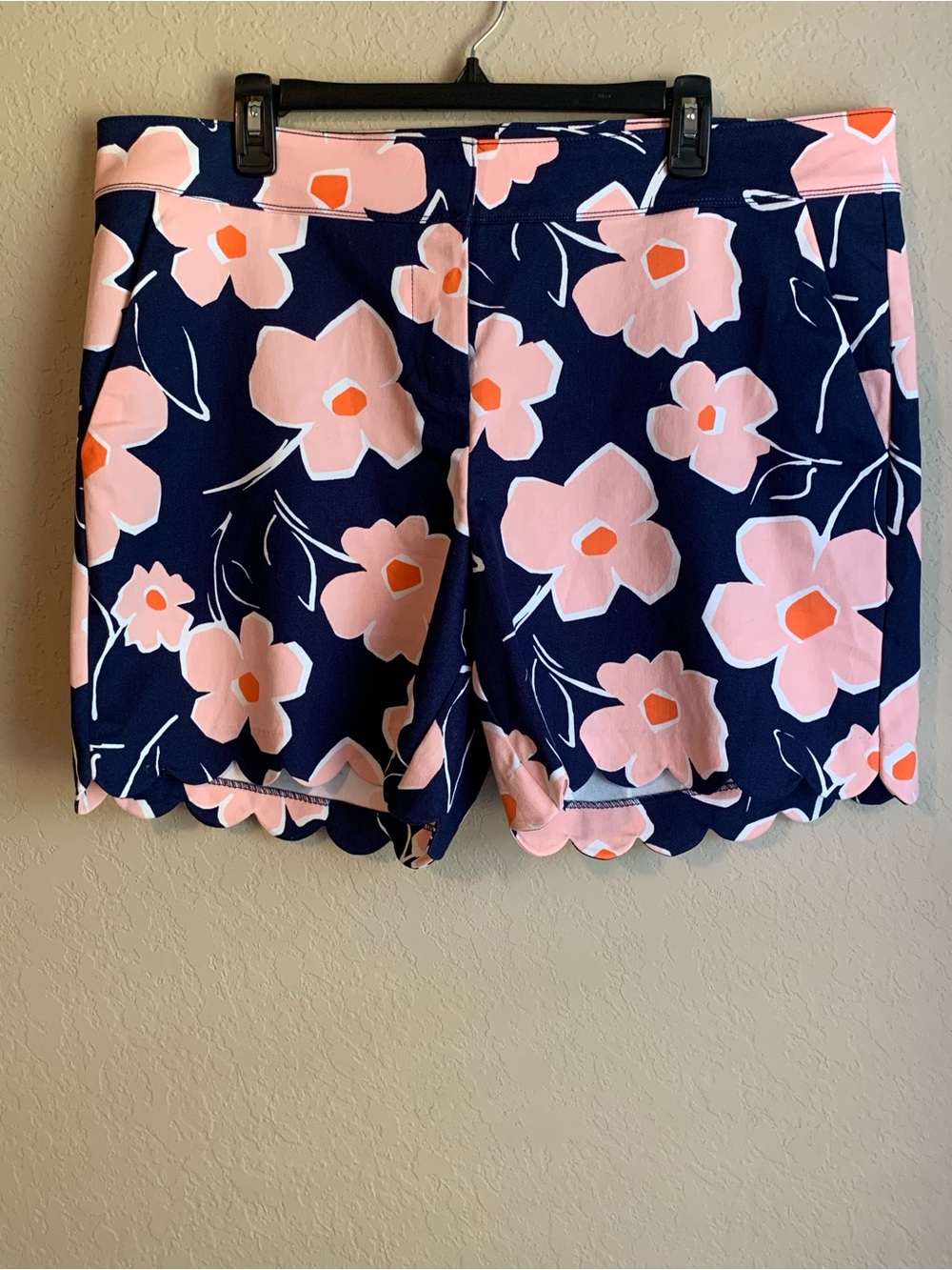 Isaac Mizrahi Colorful Beachy Cruise Resort or Anytime Shorts Sz 16-6” Inseam